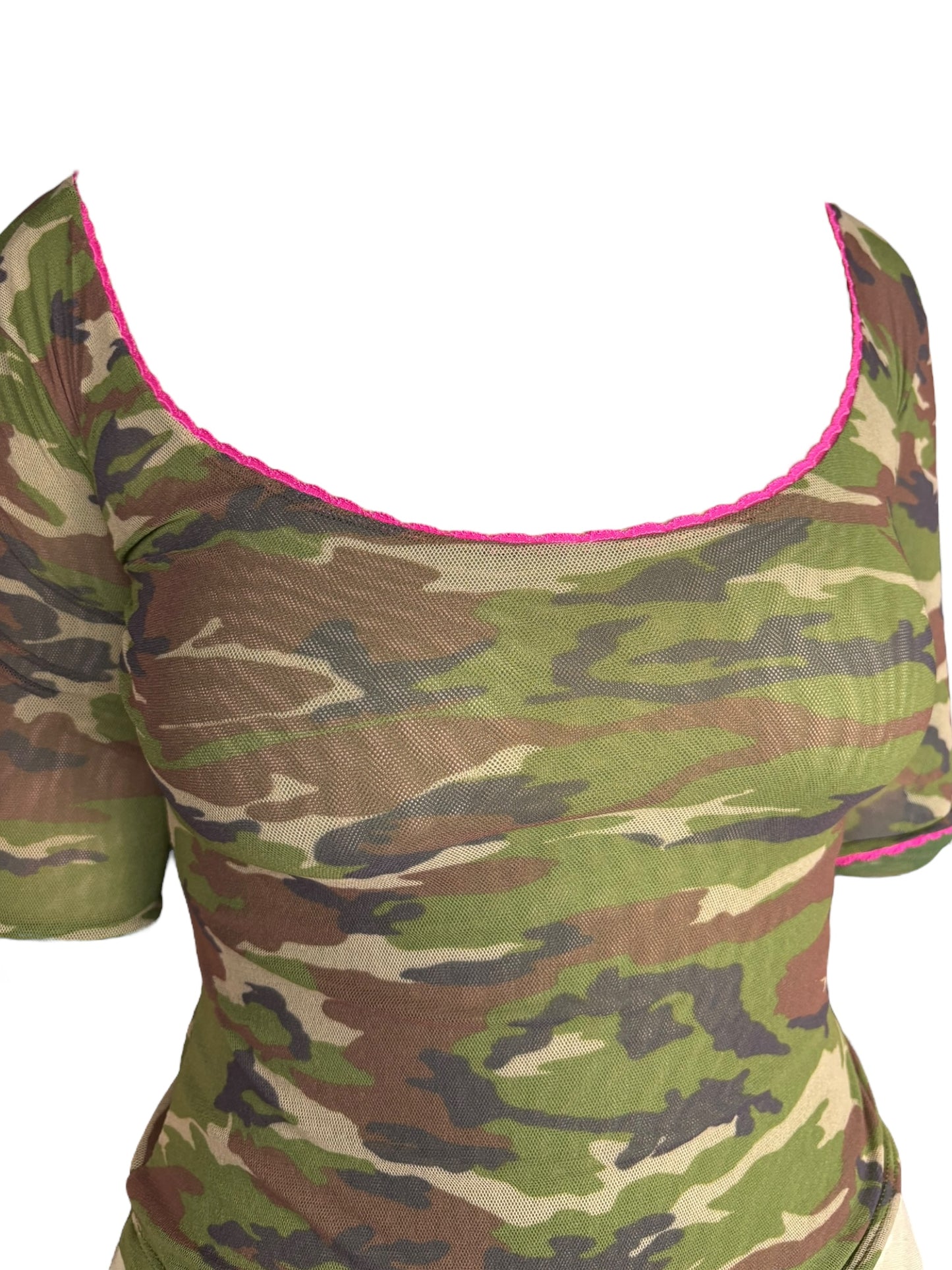 Vintage Camo Pink Lace Trim Tee - M